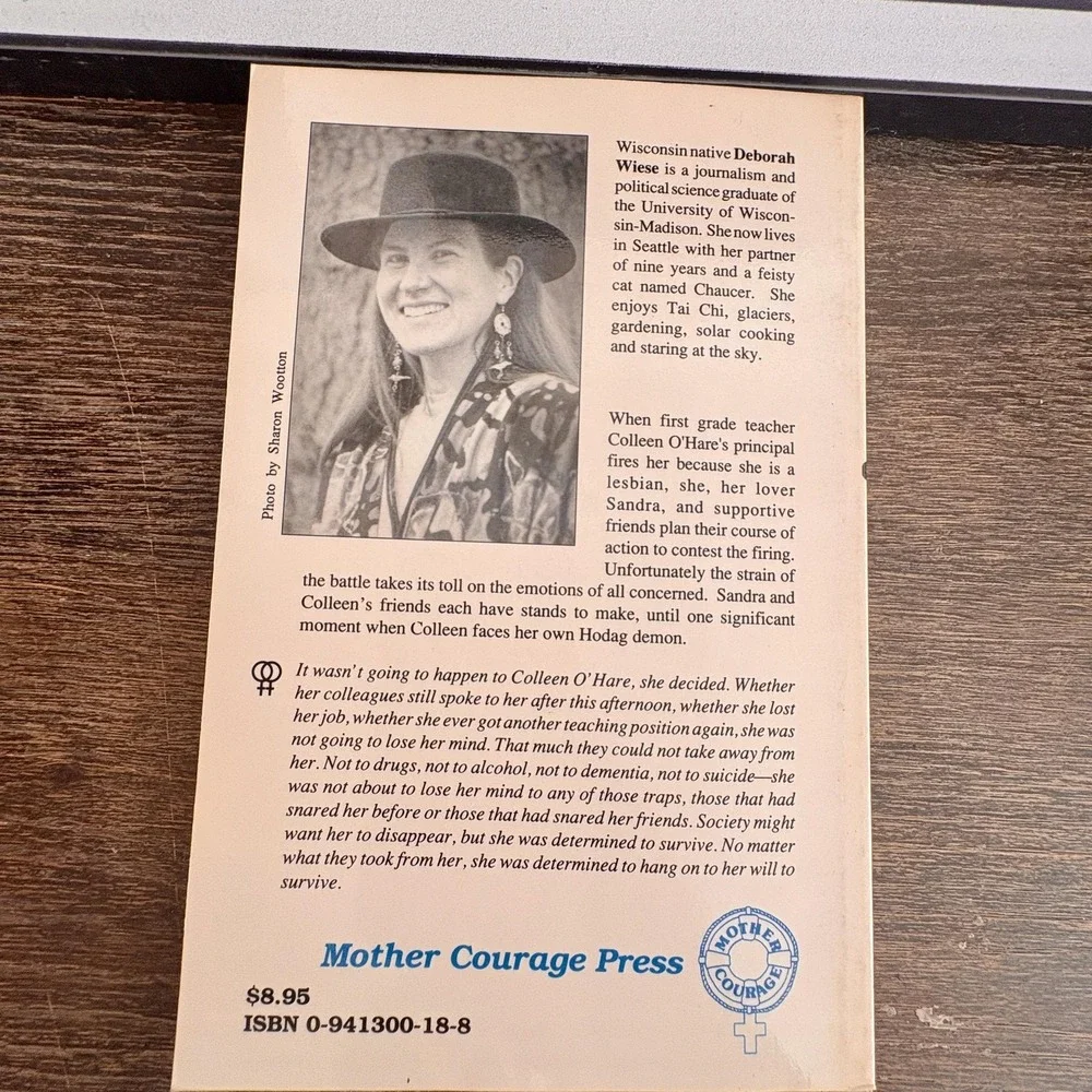 Hodag Winter Deborah‎ Wiese Lesbian Novel Common Courage Beige Trade Paperback